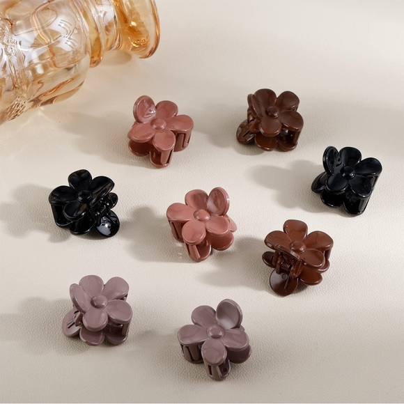 8 Pack 4 Colors Small Flower Claw Clips, Mini Hair Clips - Picture 5 of 7